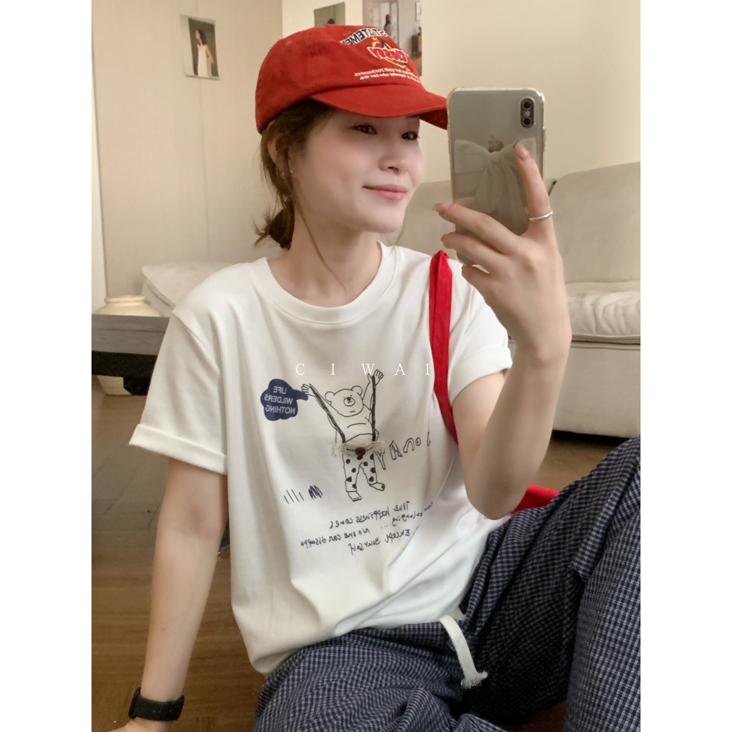 韩系白色小熊宽松短袖T恤女图片