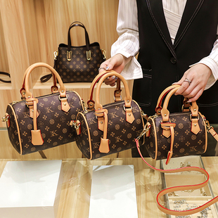 百搭秋冬老花手提斜挎包 时尚 香港代购 真皮波士顿枕头包女2023新款