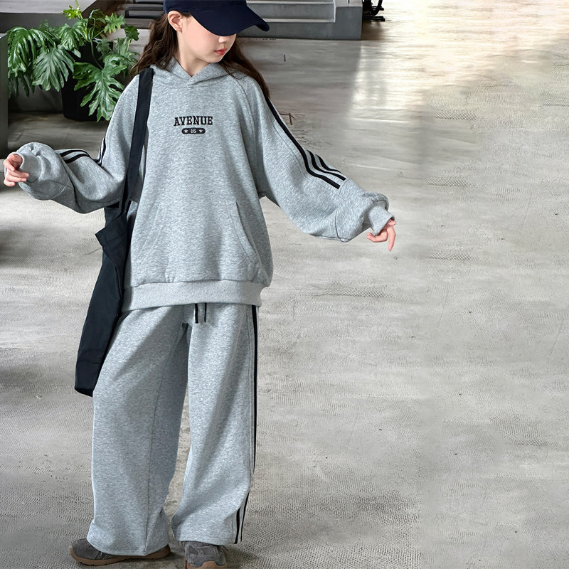 韩国女童运动套装儿童卫衣两件套2026春装新款中大童春秋女孩衣服