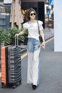 现欧洲站2023春夏新款复工欧货个性百搭蕾丝网拼接牛仔阔腿长裤女