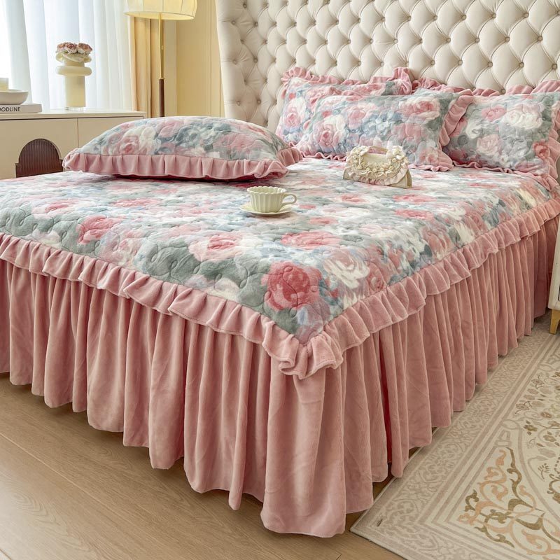 新款冬季印花牛奶绒床笠式床裙二合一夹棉加厚防滑加绒床罩三件套