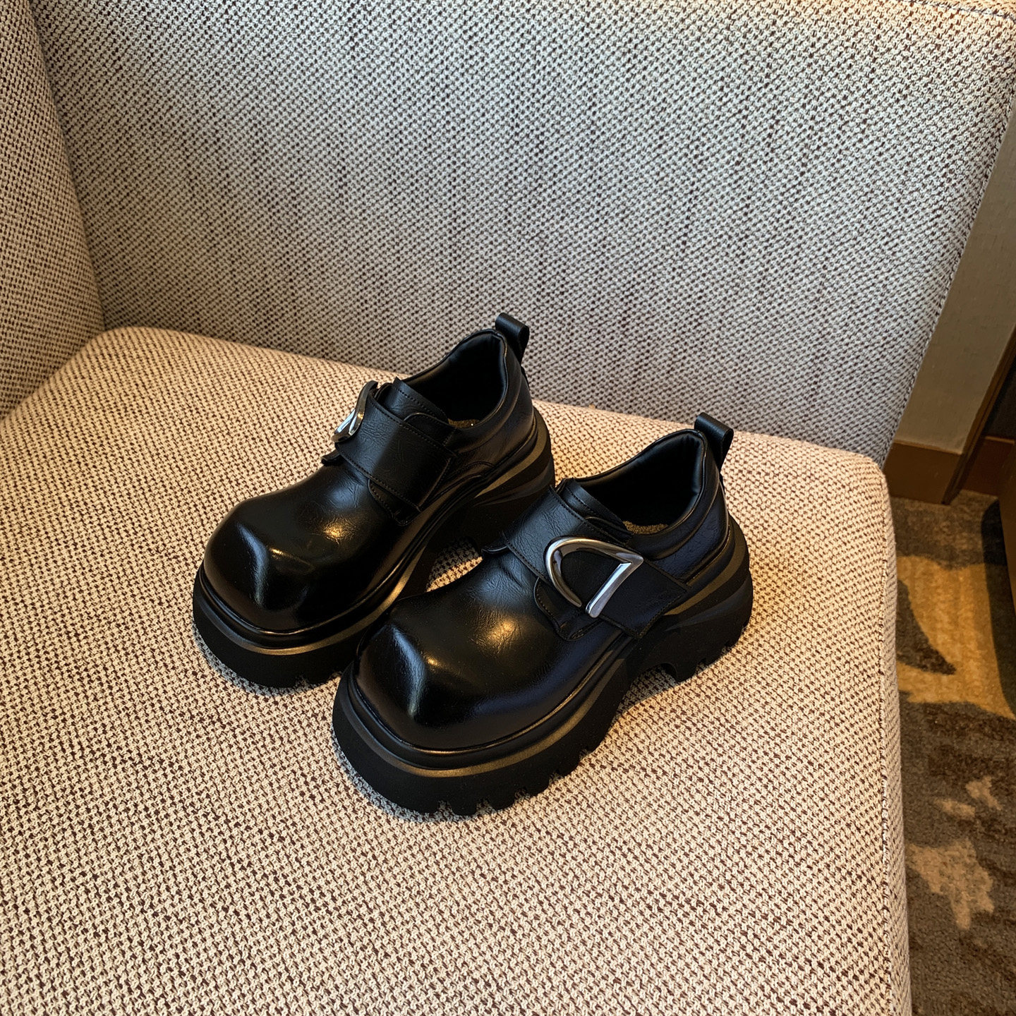 【TFM】2026春季新款英伦风厚底小皮鞋女百搭魔术贴复古乐福单鞋,女鞋,乐福鞋（豆豆鞋）,淘宝优惠券,粉丝福利购,淘宝优惠卷