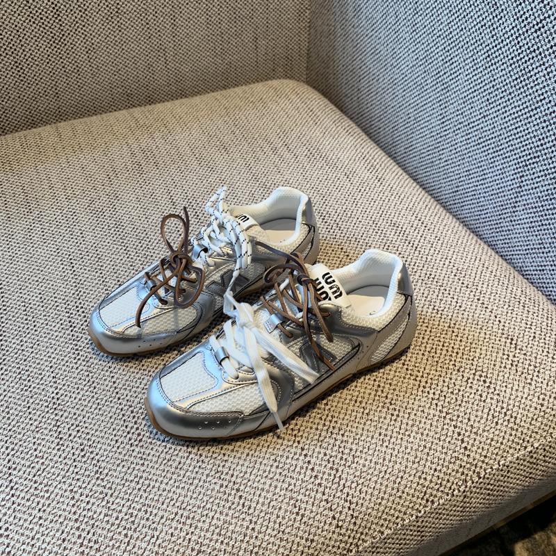 网面系带舒适运动休闲鞋