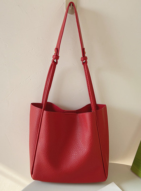 ins红色软皮菜篮子水桶包托特包手提包腋下单肩包斜挎包子母包女