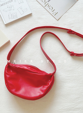 ins小众设计软皮迷你饺子包时尚百搭马鞍包红色银色单肩斜挎小包