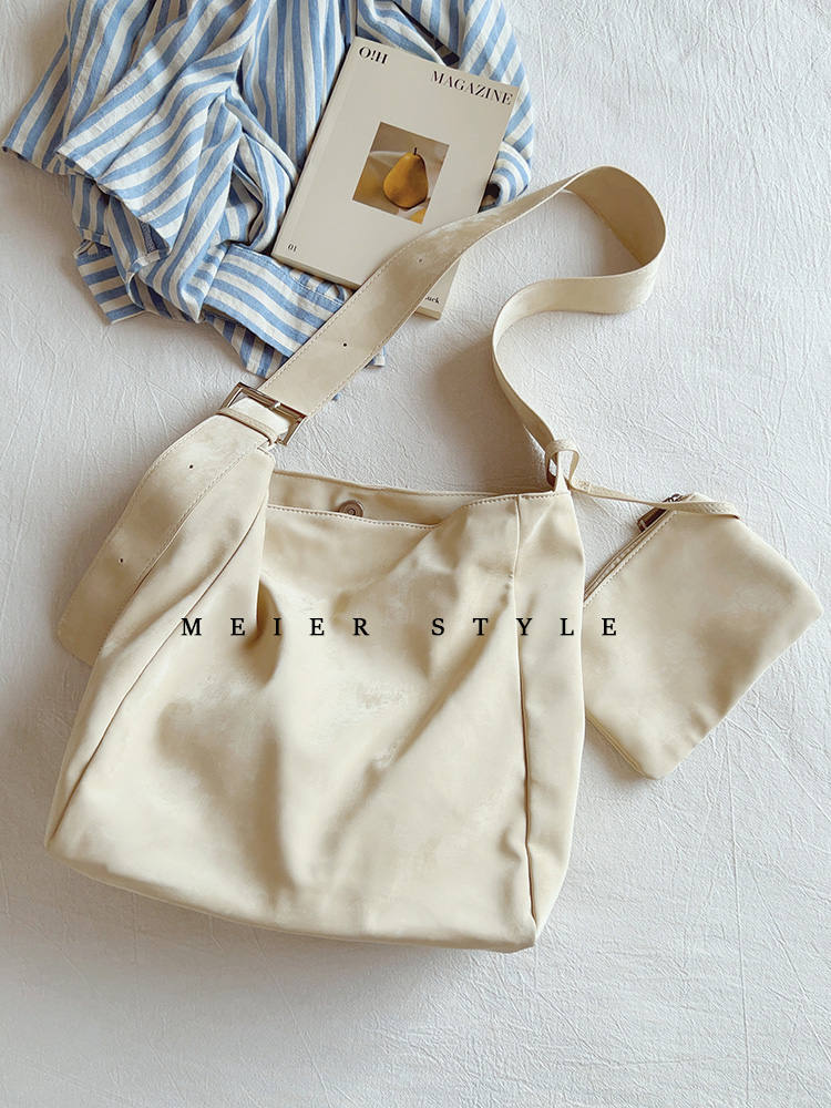 大容量托特包宽肩带单肩斜挎包