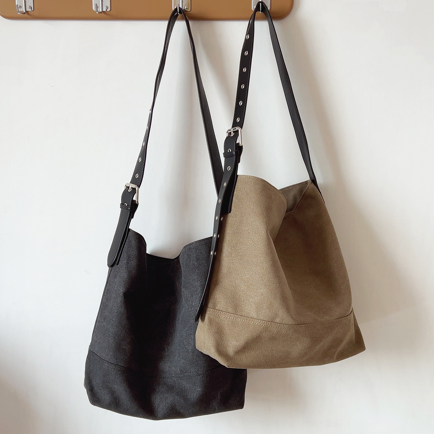 港风ins个性简约作旧帆布包大容量水桶包宽肩带单肩斜挎包通勤包,箱包皮具/热销女包/男包,水桶包,淘宝优惠券,粉丝福利购,淘宝优惠卷