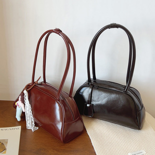 2024秋冬复古油蜡皮保龄球包时尚 百搭腋下包单肩包手提包法棍包女