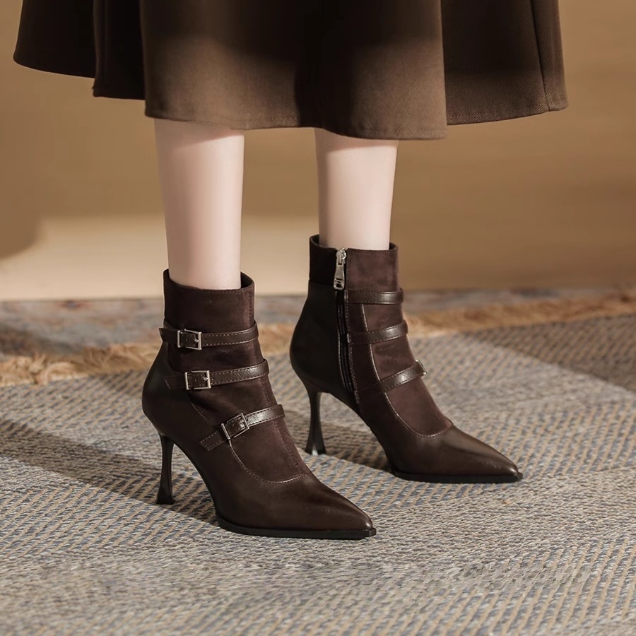 网红百搭新款性感尖头短靴