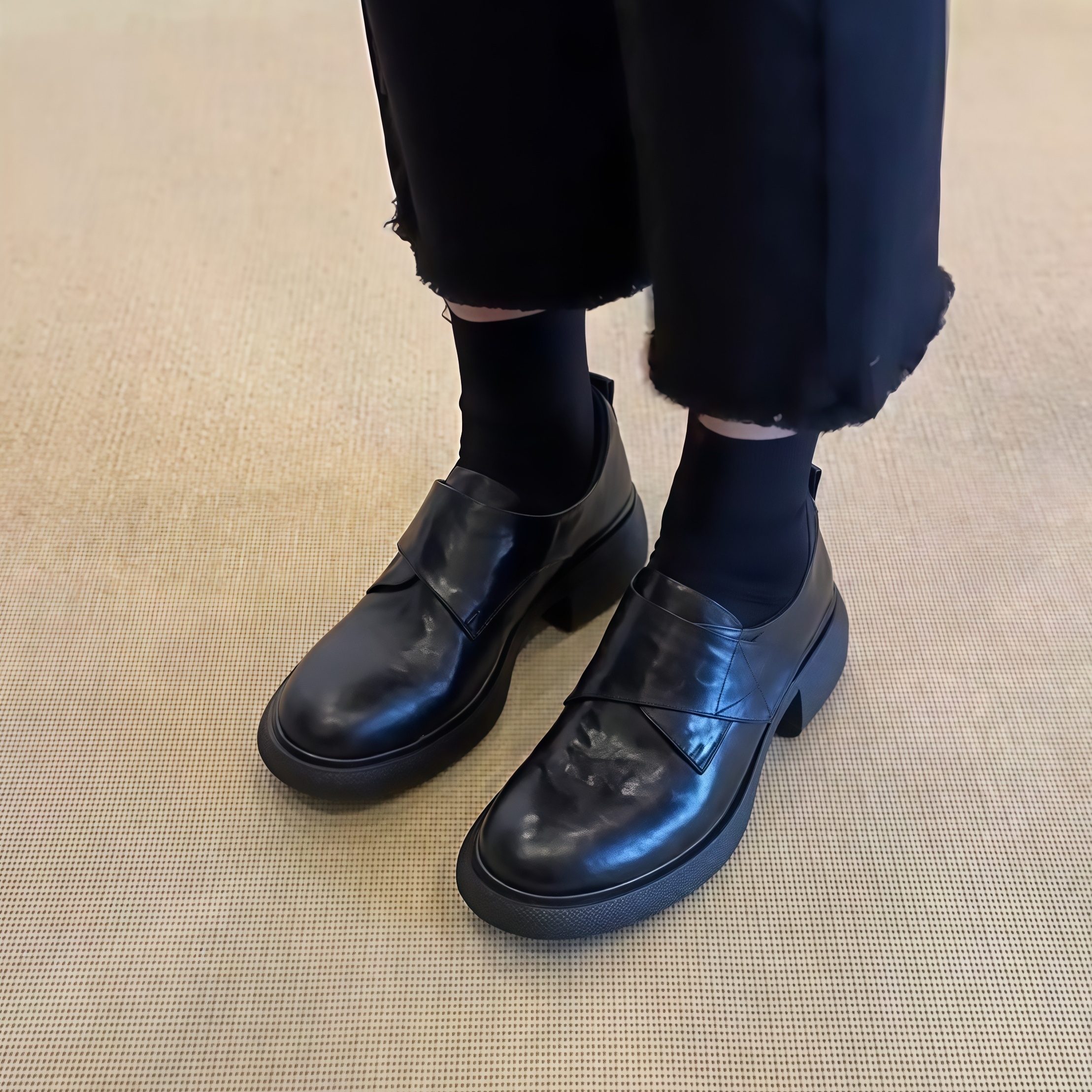 厚底小皮鞋女英伦风黑色鞋子