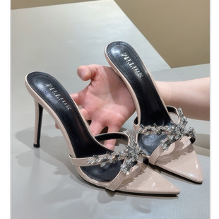 水钻凉鞋女夏杨树林同款一字带细跟半拖鞋女漆皮交叉带高跟凉拖鞋