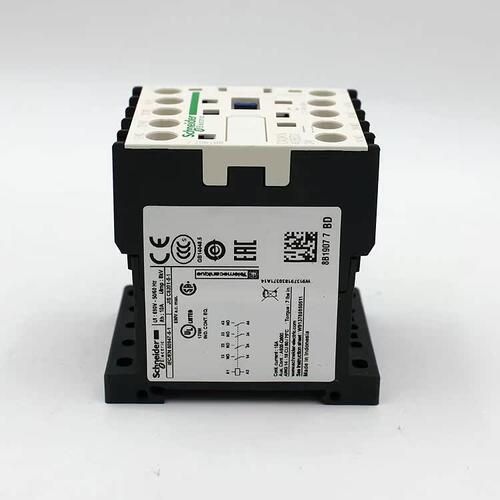 Schneider 直流中间继电器 CA3KN40BD3 DC24V 4常开询价