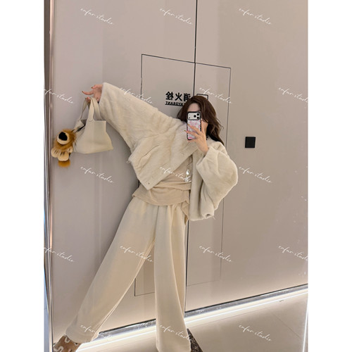 女款圆领水貂皮草外套