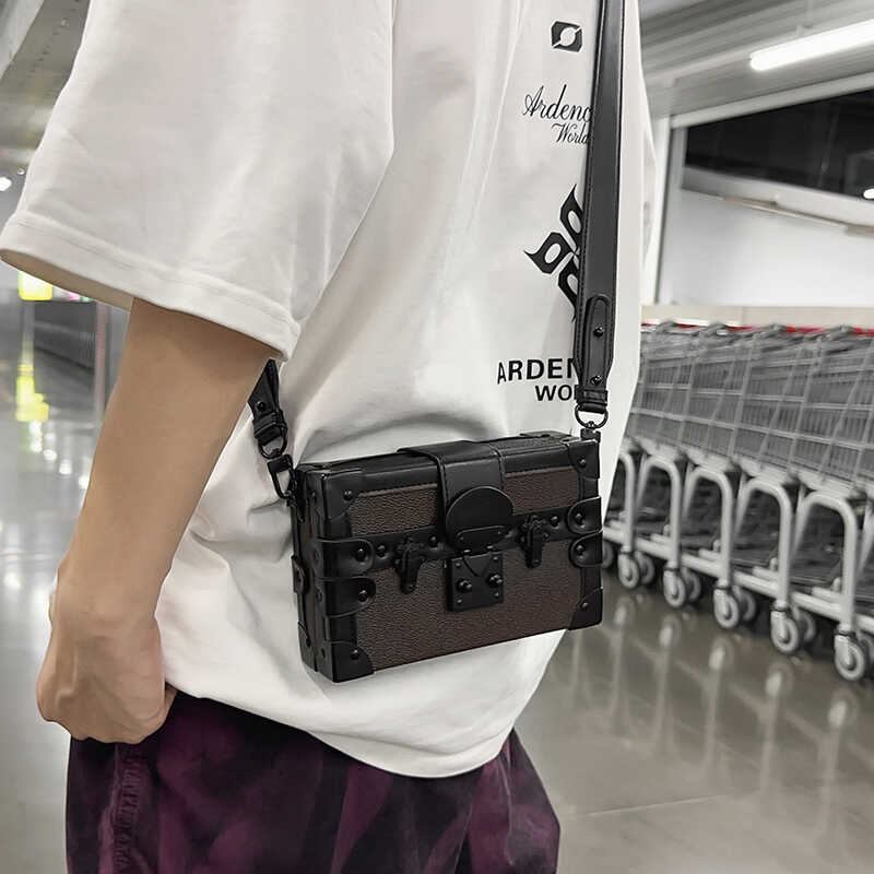 男士青年信封方盒包新款百搭斜挎