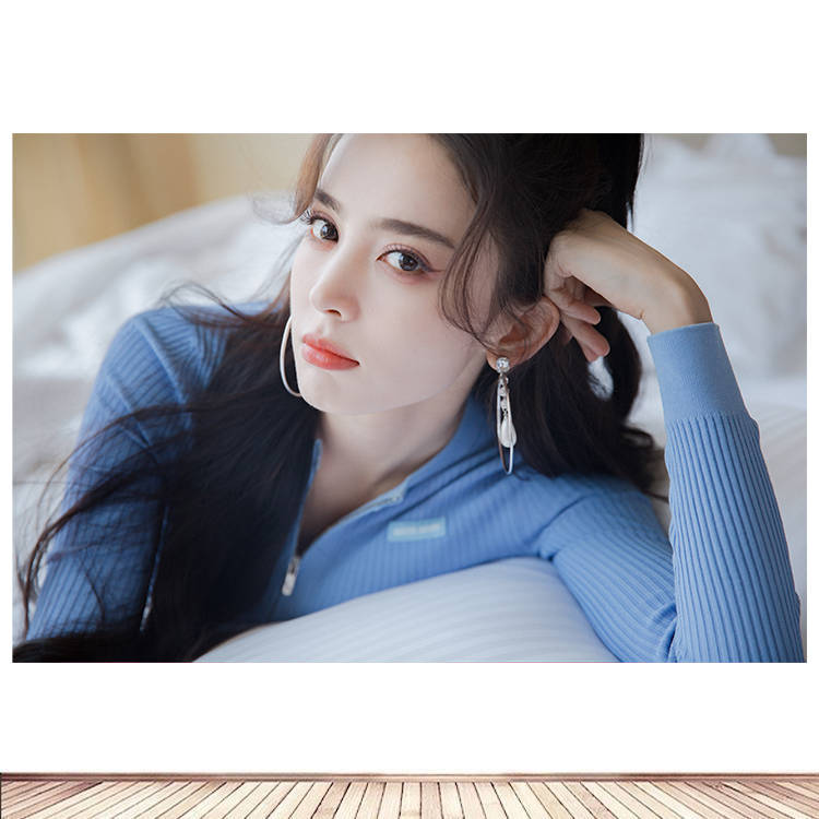 美人海报墙贴画美女古力娜扎海报卧室床头画影视明星浴室装饰画12
