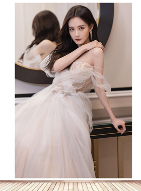 女明星海报李一桐美女写真周边海报定做房间寝室卧室墙贴画3