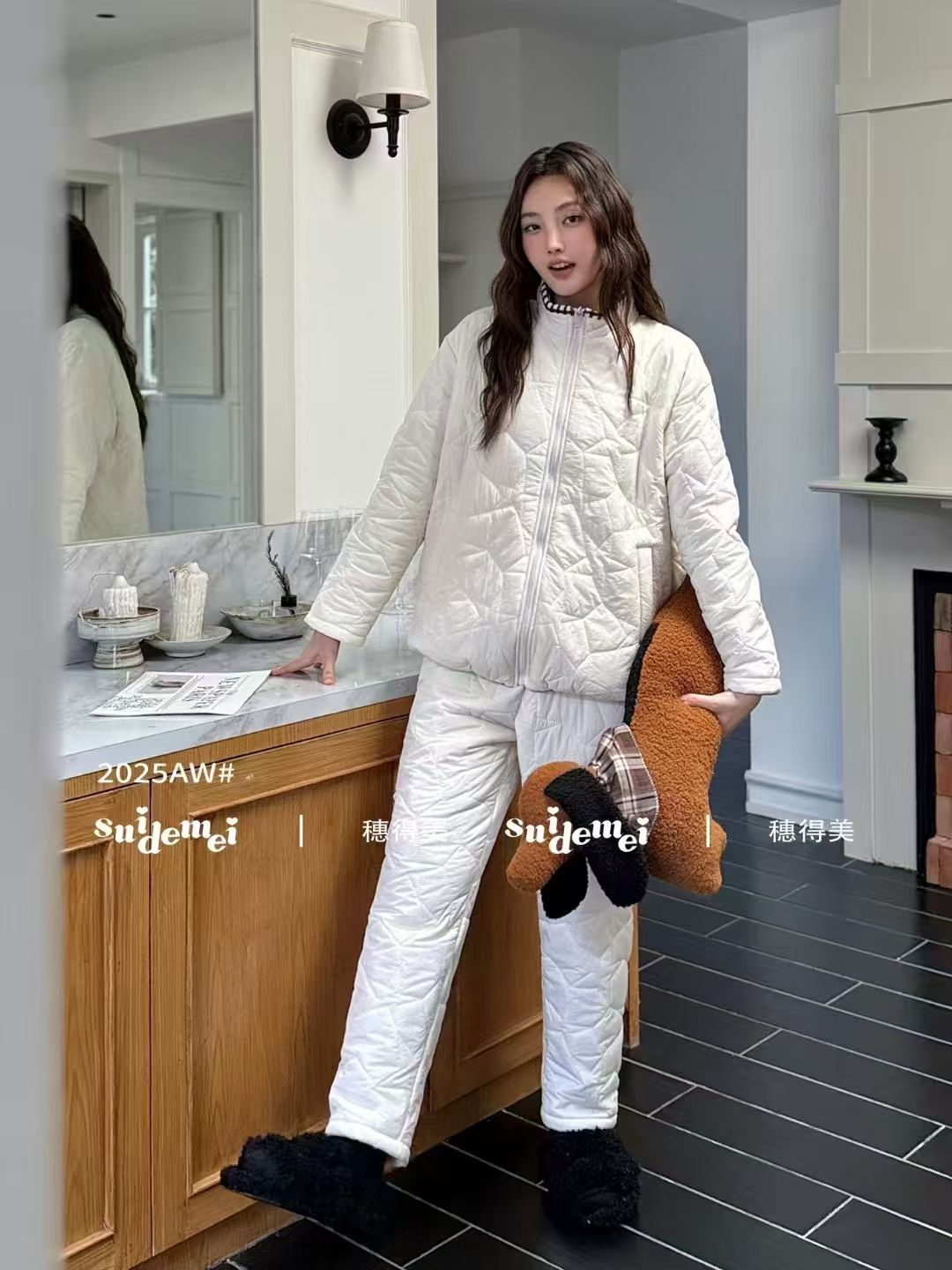 冬季女士睡衣风衣布韩绣白色保暖可外穿时尚拉链家居服套装穗品牌