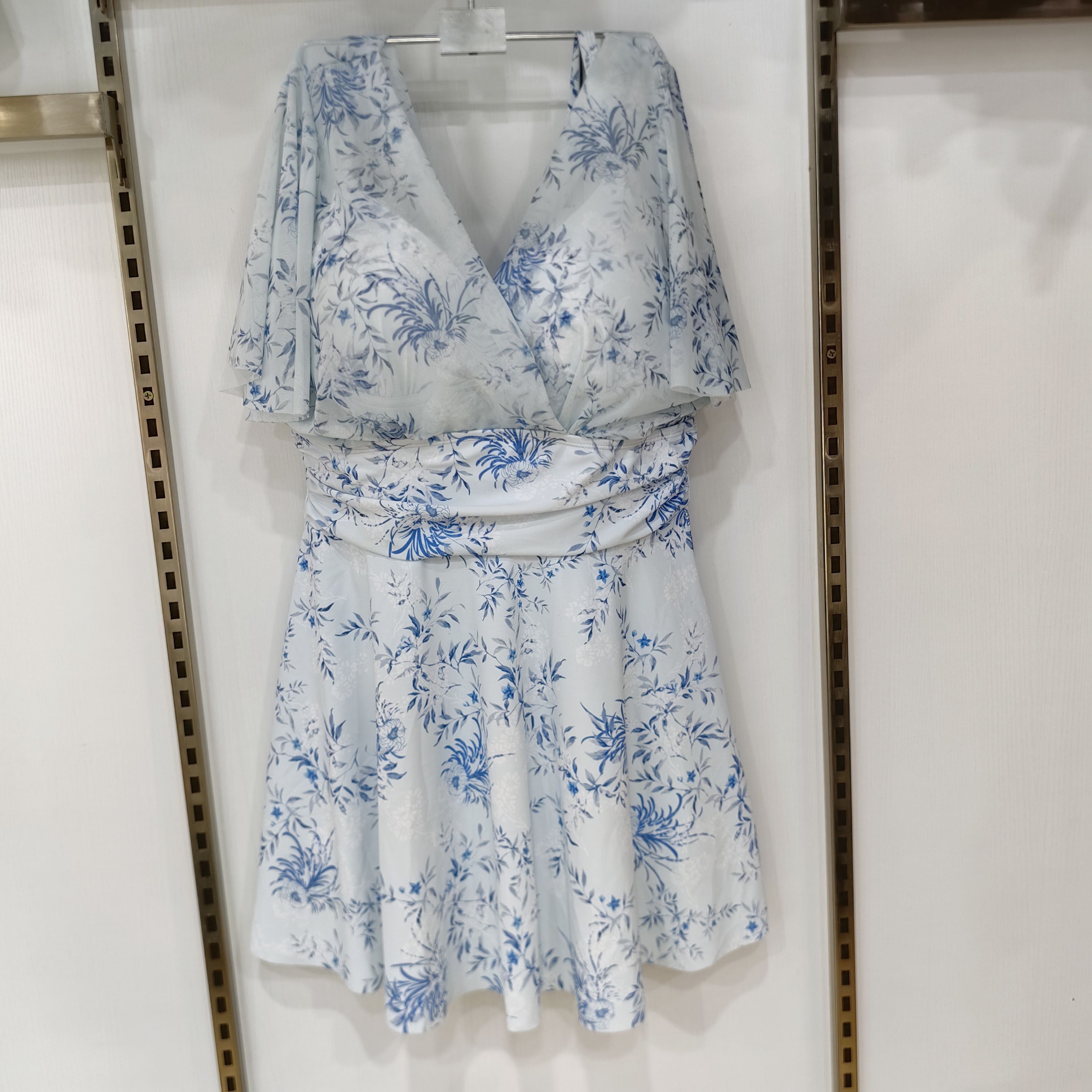 开心缘夏连体裙子游泳衣女气质温柔风短袖遮肉显瘦保守泳装A0222