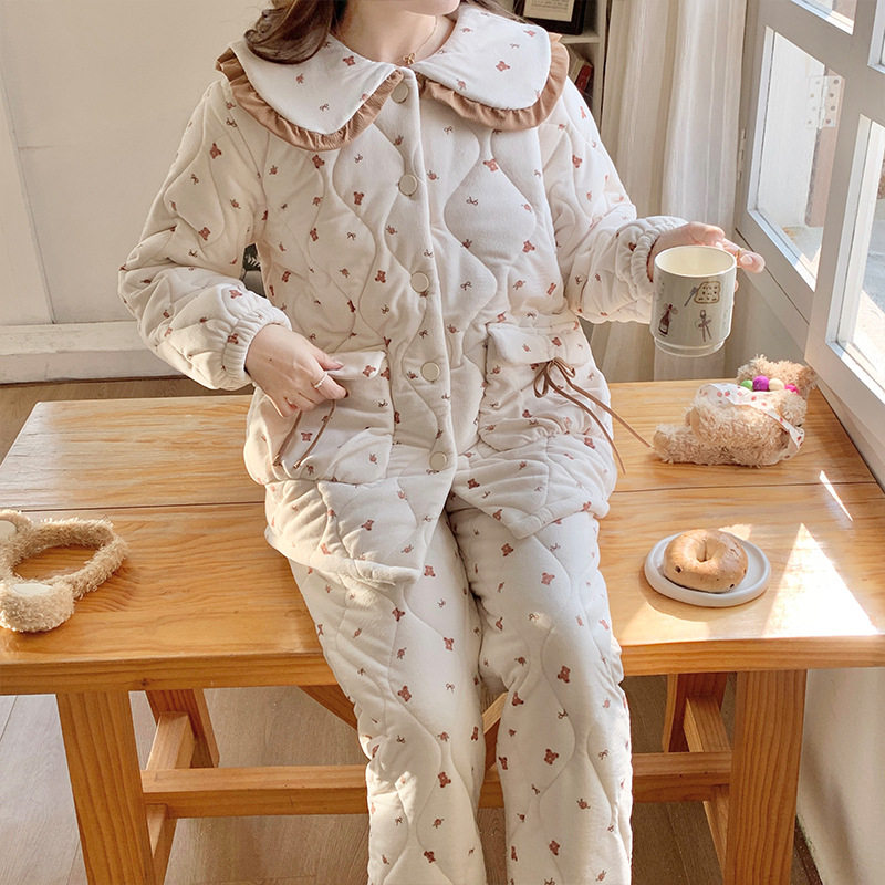喔密哒三层夹棉睡衣女冬季小熊印花珊瑚绒加绒加厚保暖家居服套装