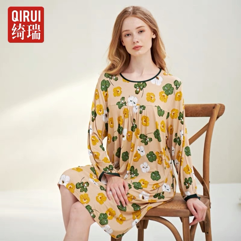 绮瑞莫代尔印花圆领宽松大码睡裙