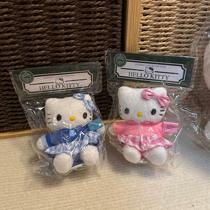 青山学院kitty挂件毛绒玩偶hellokitty蓝格子裙书包挂饰