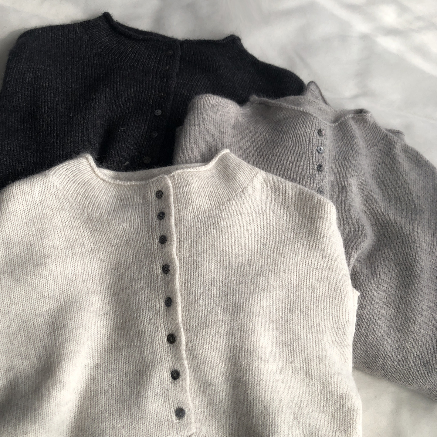 一穿即热 软糯绵羊毛兔毛混纺半开襟卷边针织衫纽扣毛衣秋冬上衣,女装/女士精品,毛针织衫,淘宝优惠券,粉丝福利购,淘宝优惠卷