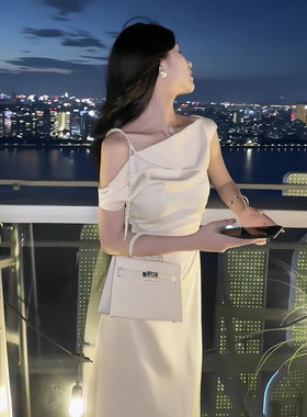 成人礼聚会小礼服高端轻奢小众日常可穿性感纯欲一字肩吊带连衣裙