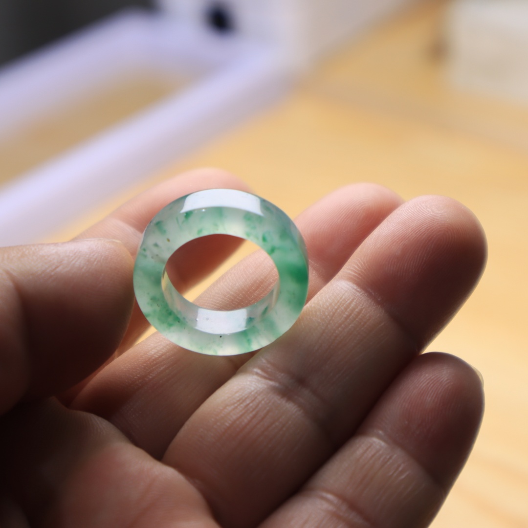 29号冰种戒指阳绿色飘花非洲翠玉戒男女款飘绿指环尾戒扳指送礼