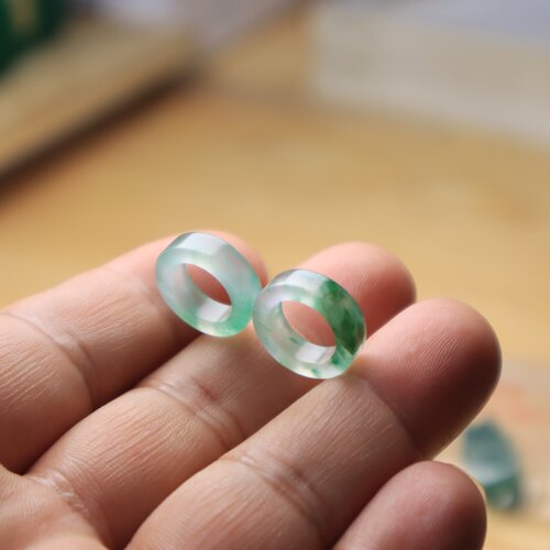 冰种飘绿花 方形耳坠一对 女款 纯天然独龙玉耳饰 圆形耳环