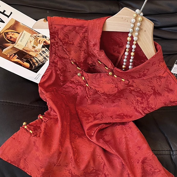 2025年国风夏新款修身显瘦红色上衣新中式盘扣无袖立领气质背心女