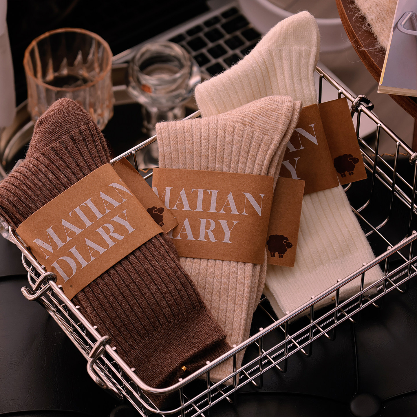 加厚磨毛羊毛纯色堆堆袜子