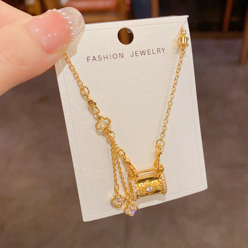 2026新中式复古金属方锁吊坠项链