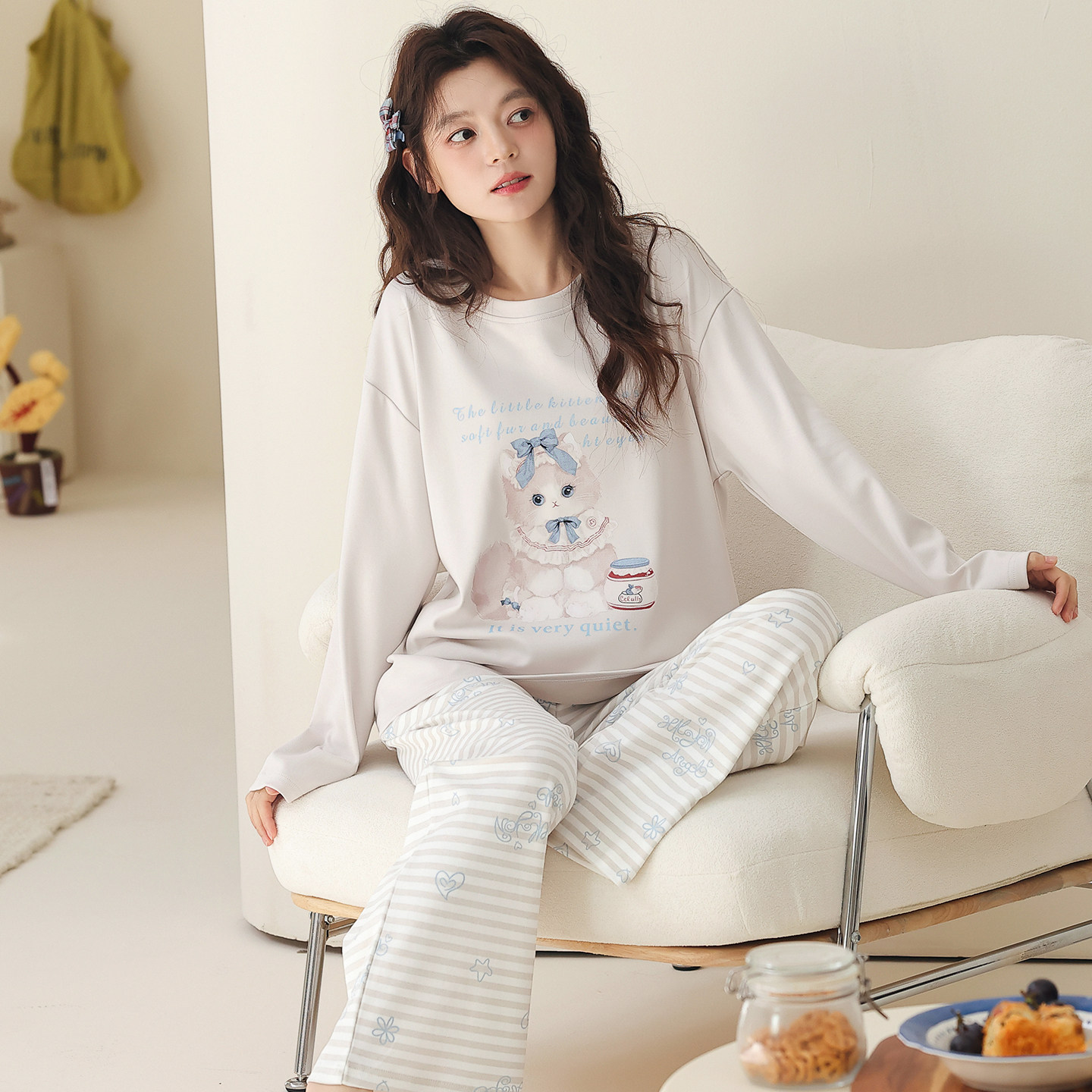 安舒媛春秋款卡通睡衣女长袖圆领纯棉家居服套装可外穿宽松大码冬