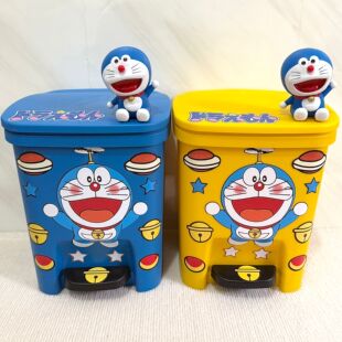哆啦A梦垃圾桶可爱高颜值卧室儿童房间客厅家用脚踏式带盖大容量