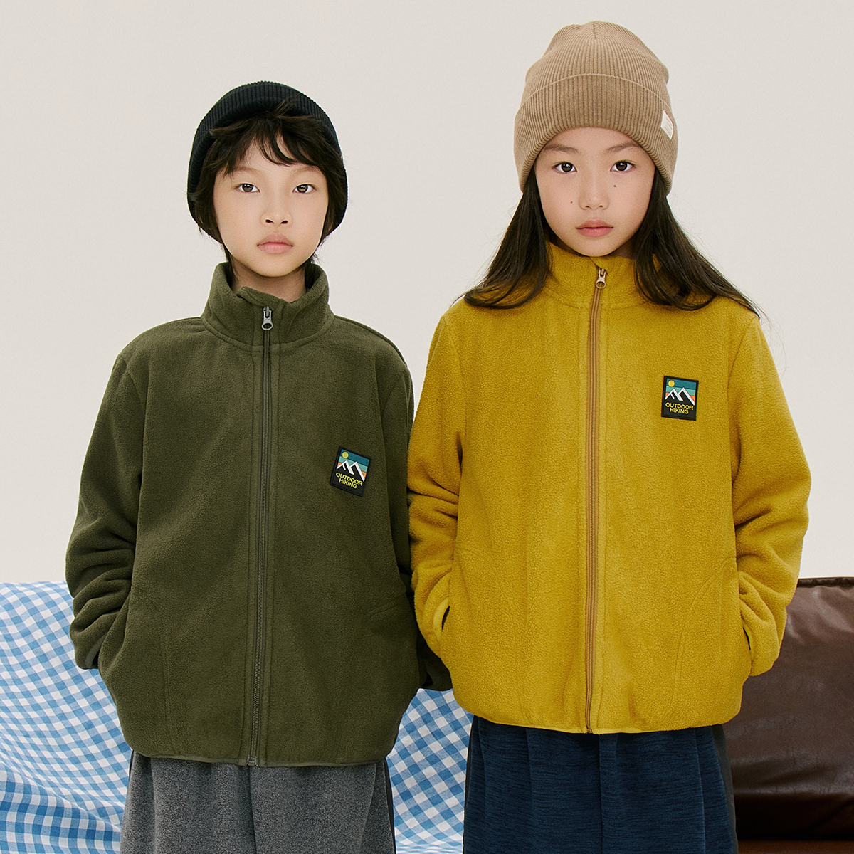 两色摇粒绒拉链皮标儿童外套上衣冬季打底衫保暖男女童装拉链上