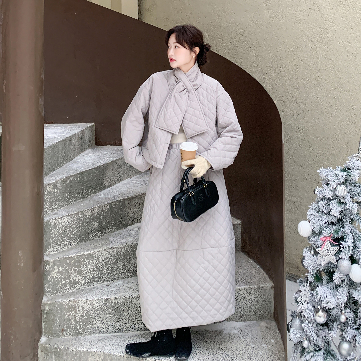 2C270-2902-P235-K328 带围脖棉服3件套图片