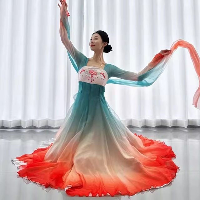 新款锦鲤连年古典舞舞蹈服连衣裙飘逸仙气国风开场大摆裙演出服装
