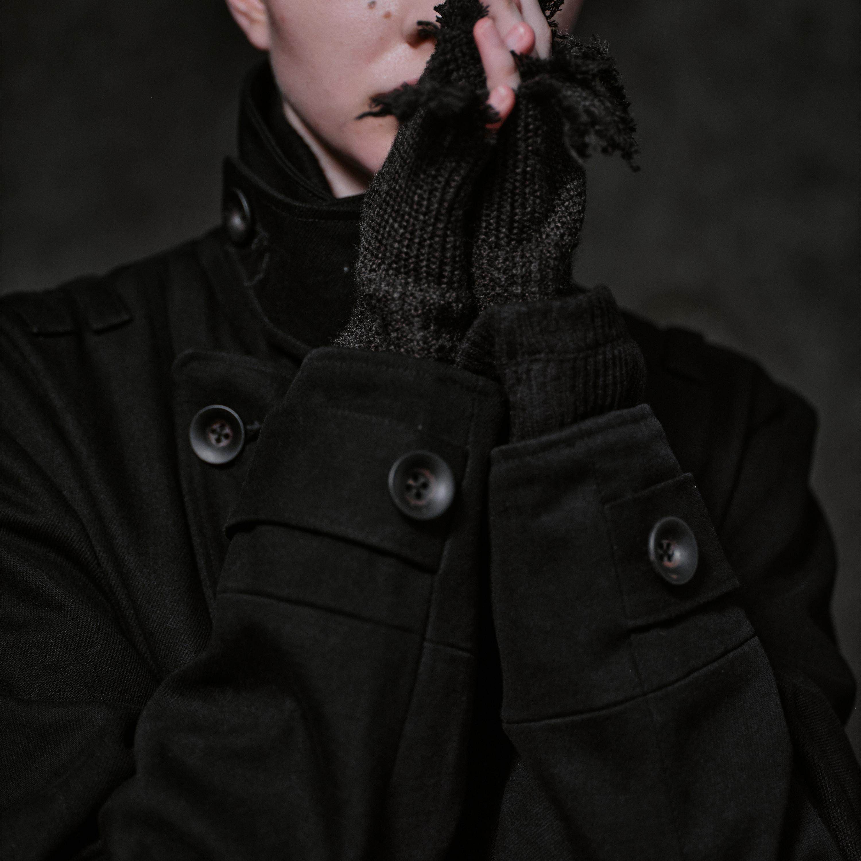 凌鸦ILNya-荒芜破坏毛边半指手套