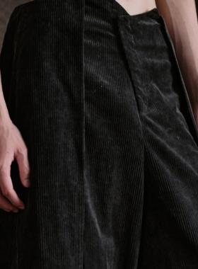 「 凌鸦ILNya 」廊_藏蓝 剑道裤 灯芯绒毛边做旧复古阔腿裤裙裤