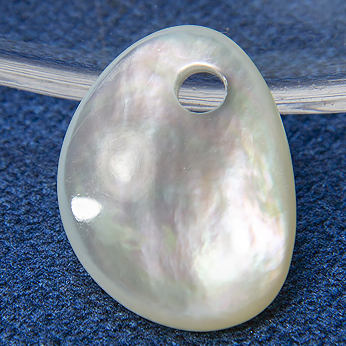 天然贝壳雕扁水滴形卡子DIY配件