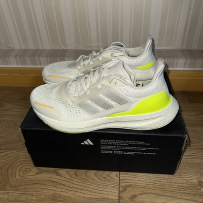 潮包背 现货 Adidas 阿迪达斯Pure boost男女缓震跑步鞋 IH7673