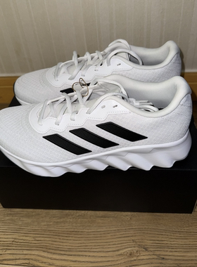 潮包背 现货 Adidas 阿迪达斯SWITCH MOVE男女运动休闲鞋 ID5252
