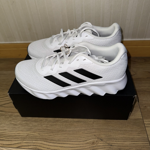 潮包背 现货 Adidas 阿迪达斯SWITCH MOVE男女运动休闲鞋 ID5252