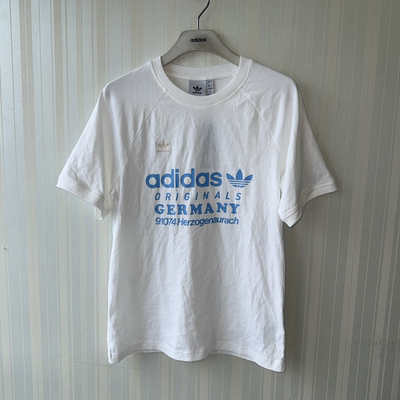 潮包背 现货 Adidas 三叶草男子运动休闲印花短袖T恤 IR9634