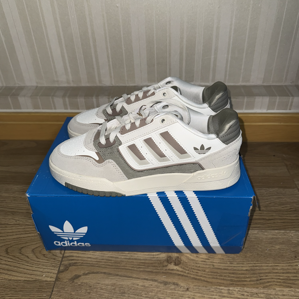 潮包背 现货 Adidas 三叶草DROP STEP男女运动休闲鞋 JP9971