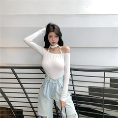 Real shot spring new one line shoulder hanging neck long sleeve leaky shoulder tight open navel bottom shirt Xinji T-shirt