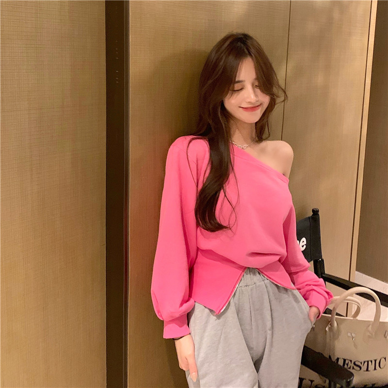 Real shot 2020 European and American Style Sexy off the shoulder loose show thin waist two wear long sleeve autumn sweater top