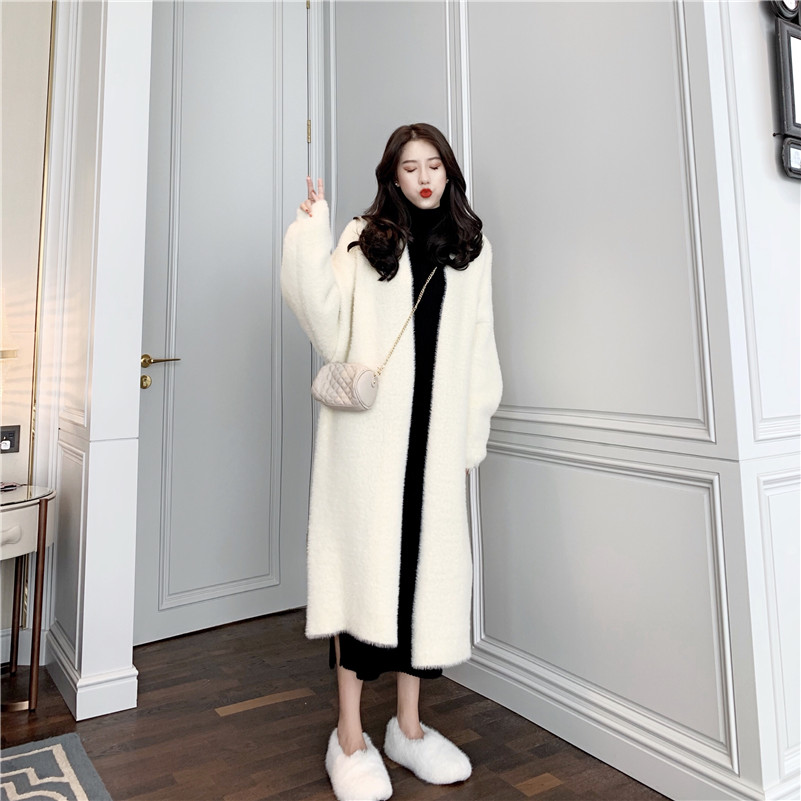 Real shot medium and long thick mink fur bat sleeve loose coat women autumn winter 2020 new versatile coat