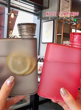 a5扁平水杯夏天网红塑料酒壶形状
