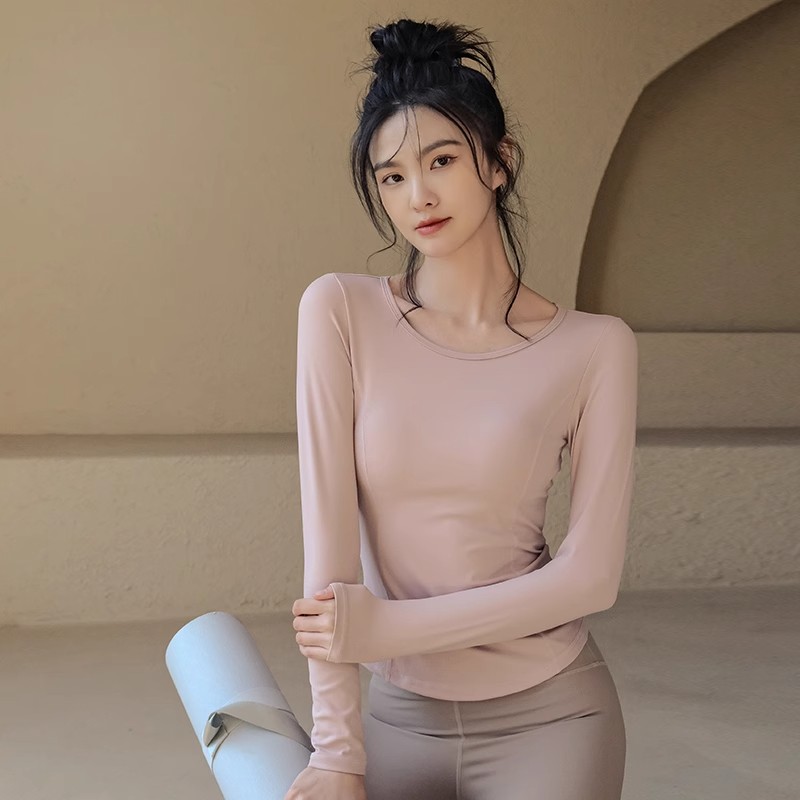 IuIu秋季带胸垫瑜伽服健身长袖